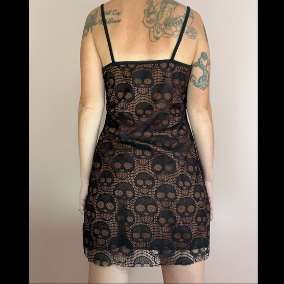 NWT Skull Lace Mini Dress Halloween Goth Grunge Fall Black Slip Medium Large M L - Picture 6 of 16